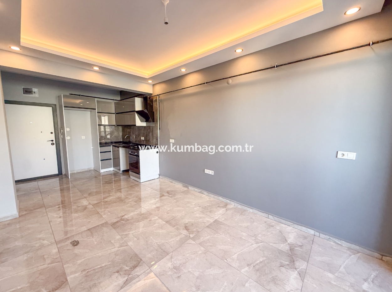 Geräumige, Luxuriöse 1 1 Wohnung Zum Verkauf In Barbaros Mit Meerblick