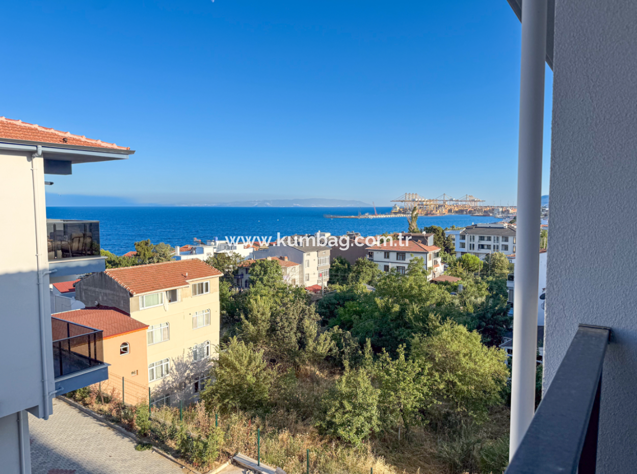 Geräumige, Luxuriöse 1 1 Wohnung Zum Verkauf In Barbaros Mit Meerblick