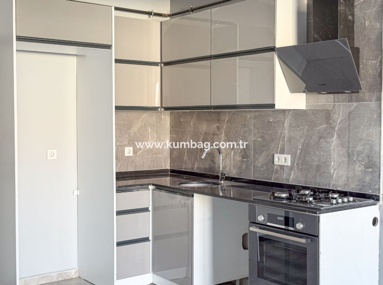 Geräumige, Luxuriöse 1 1 Wohnung Zum Verkauf In Barbaros Mit Meerblick