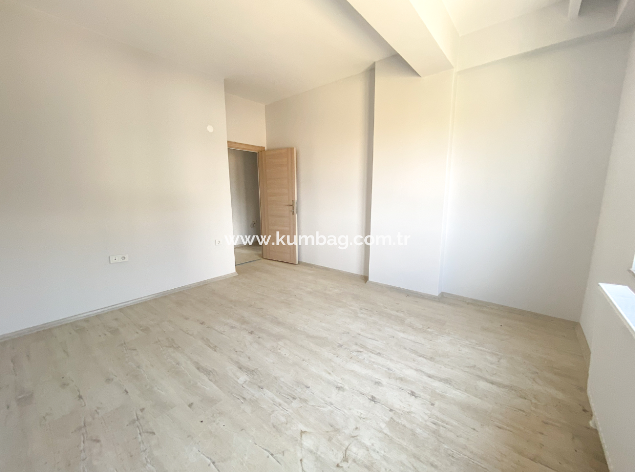 2 1 Wohnung Zu Vermieten In Einer Geschlossenen Wohnanlage Mit Pool Und Aquapark