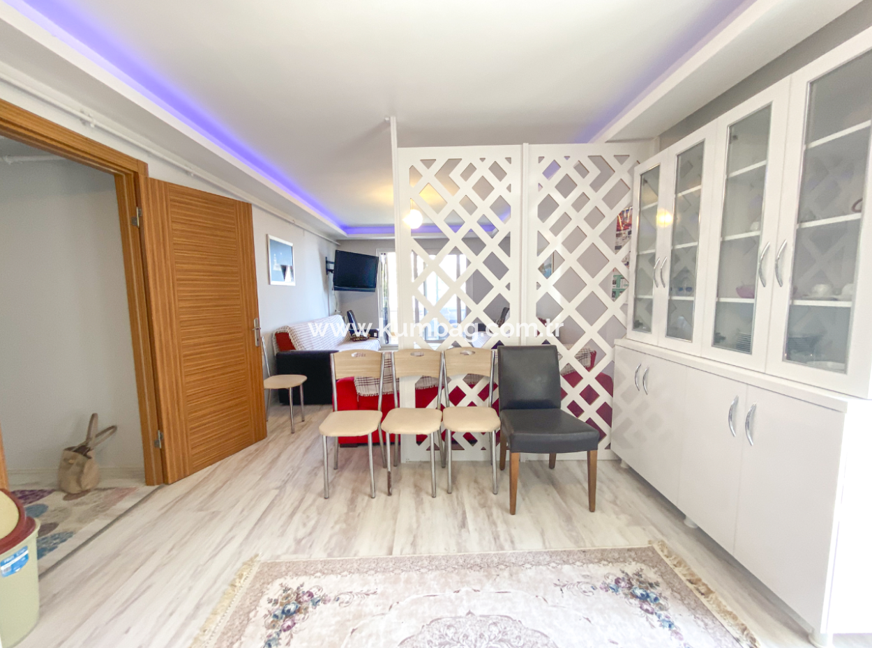 Möbliert 2 1 Wohnung Zum Verkauf Mit Meerblick Pool In Kumbag