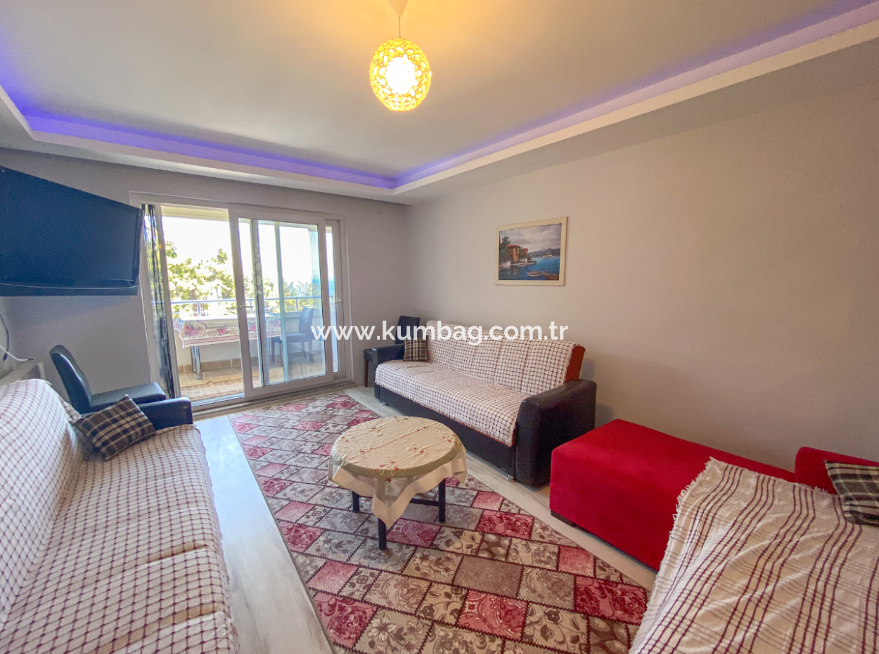 Möbliert 2 1 Wohnung Zum Verkauf Mit Meerblick Pool In Kumbag