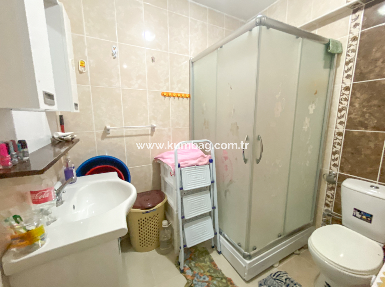 2 1 Wohnung Zum Verkauf Mit Grossem Balkon In Der Nähe Der Strasse In Kumbagh