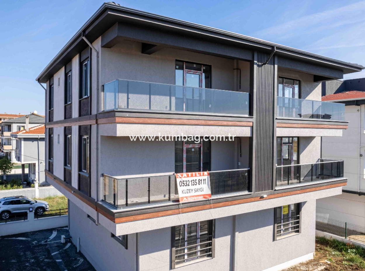 Neue Luxuriöse 2 1 Wohnung Mit Einer Siedlung Zum Verkauf Gegenüber Dem Park In Kumbağ