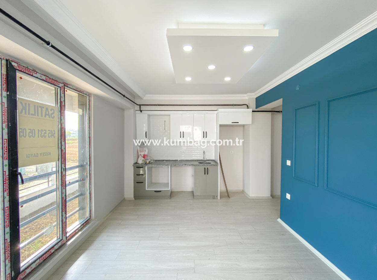 Neue Luxuriöse 2 1 Wohnung Mit Einer Siedlung Zum Verkauf Gegenüber Dem Park In Kumbağ