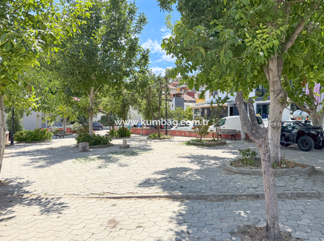 Geräumige 2 In 1 Möblierte Wohnung Zum Verkauf In Kumbagh In Der Nähe Der Pazar Street