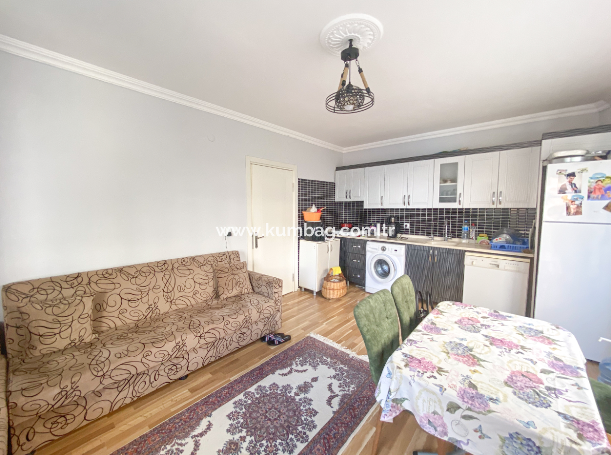 Geräumige 2 In 1 Möblierte Wohnung Zum Verkauf In Kumbagh In Der Nähe Der Pazar Street