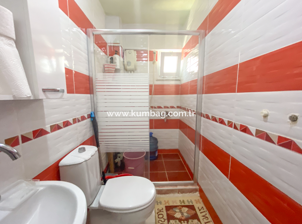 Geräumige 2 In 1 Möblierte Wohnung Zum Verkauf In Kumbagh In Der Nähe Der Pazar Street