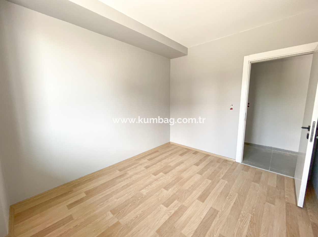 Luxus 1 1 Wohnungen Zum Verkauf In Kumbag Sea Side Komplex Mit Pool