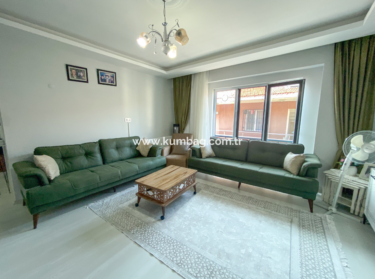 Geräumige 2 1 Wohnung Zum Verkauf In Einem Neubau In Der Nähe Der Kumbağ Marktstrasse