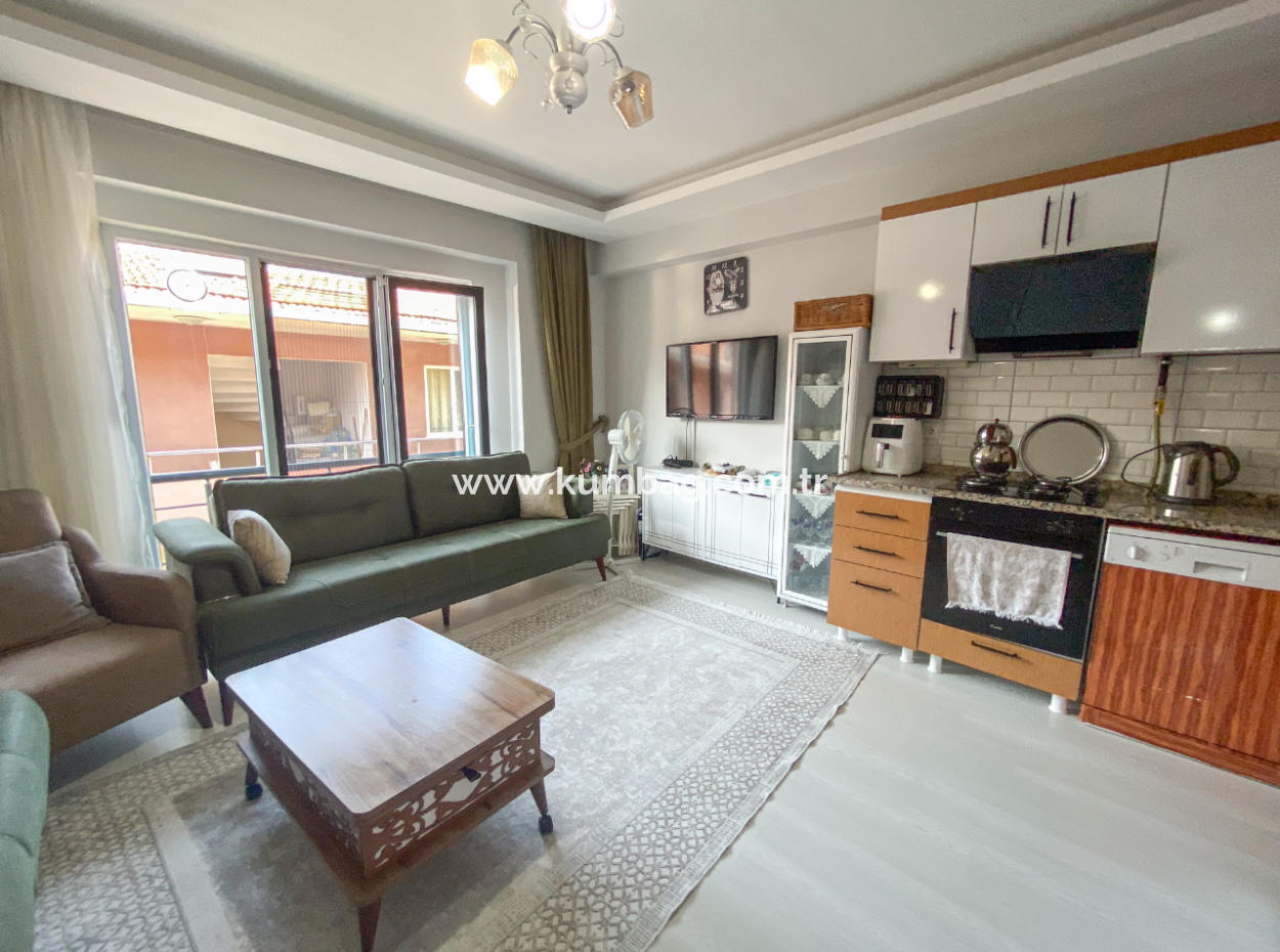 Geräumige 2 1 Wohnung Zum Verkauf In Einem Neubau In Der Nähe Der Kumbağ Marktstrasse