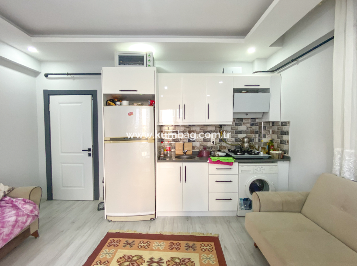 1 1 Wohnung Zum Verkauf Mit Möbliertem Garten In Neubau In Der Nähe Der Kumbağ Pazar Strasse