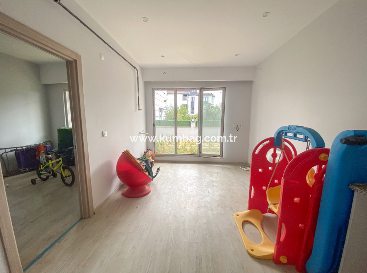 1 1 Wohnung Mit Garten Zum Verkauf In Einer Geschlossenen Wohnanlage Mit Pool Und Aquapark