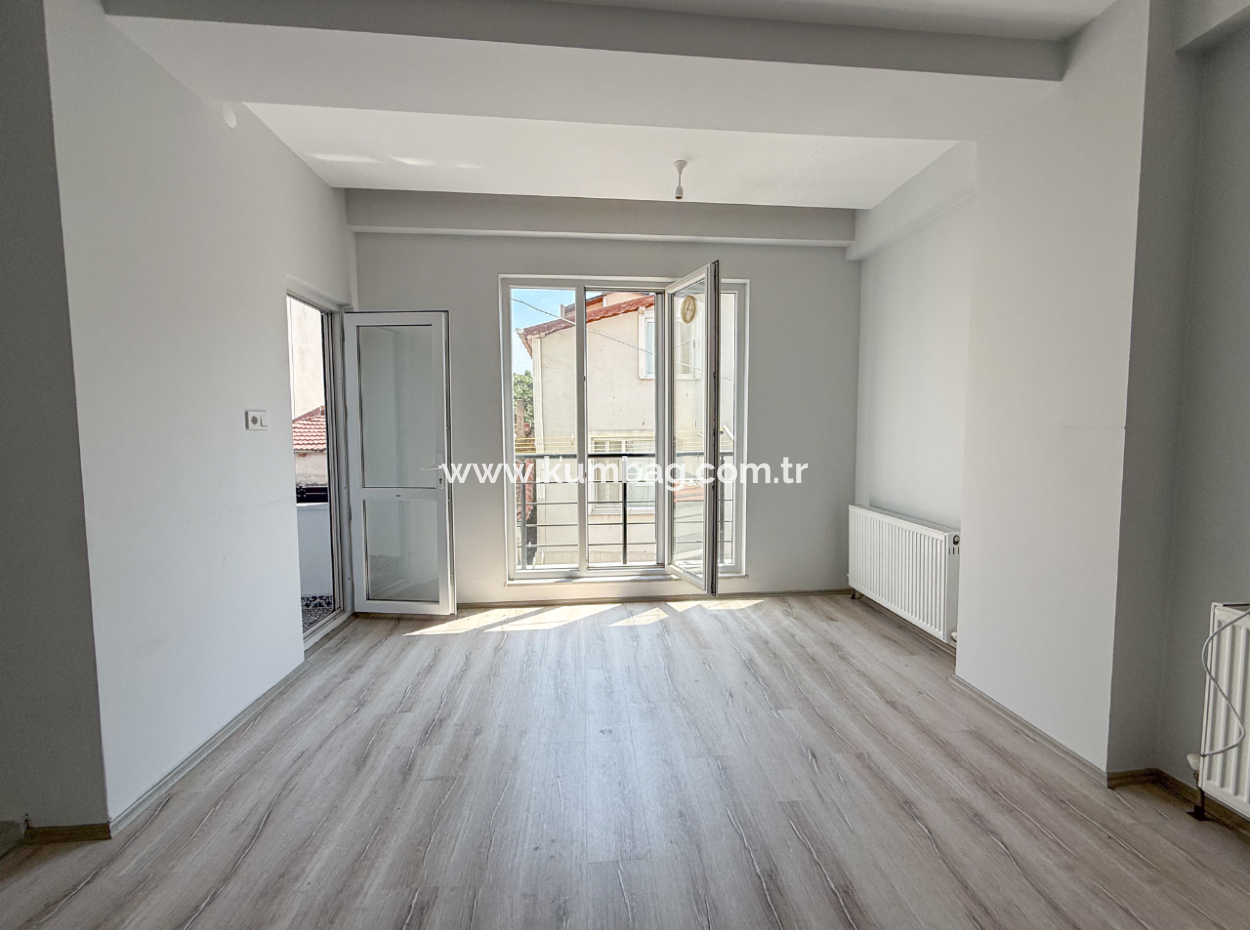 1 1 Wohnung Zum Verkauf Mit Wohnung Direkt Im Zentrum Von Kumbağ