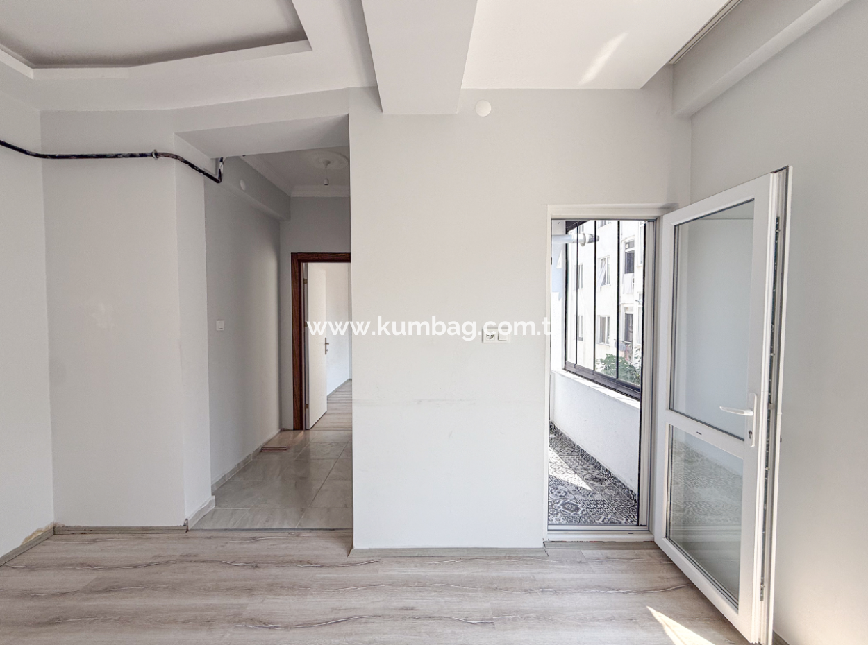 1 1 Wohnung Zum Verkauf Mit Wohnung Direkt Im Zentrum Von Kumbağ