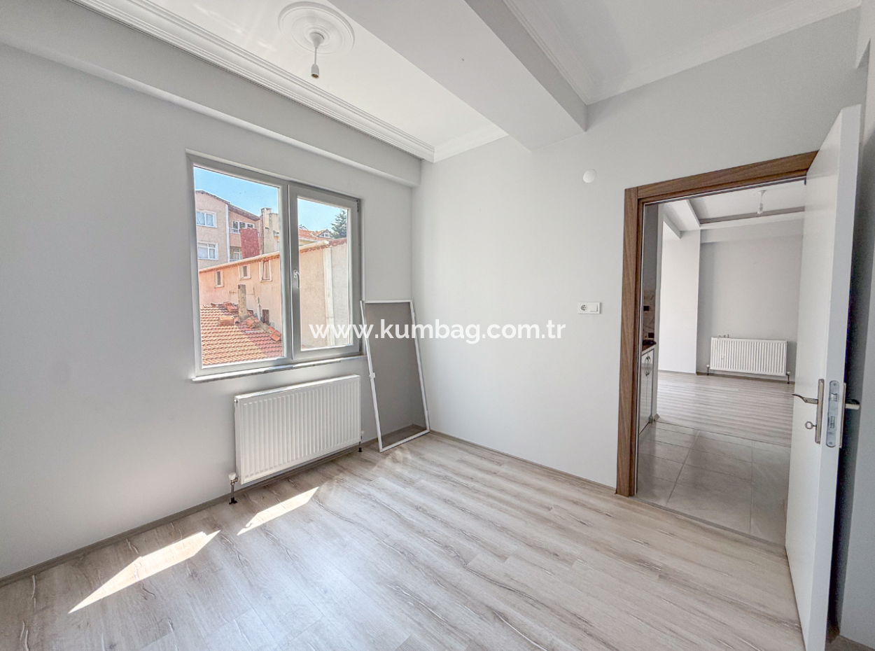 1 1 Wohnung Zum Verkauf Mit Wohnung Direkt Im Zentrum Von Kumbağ