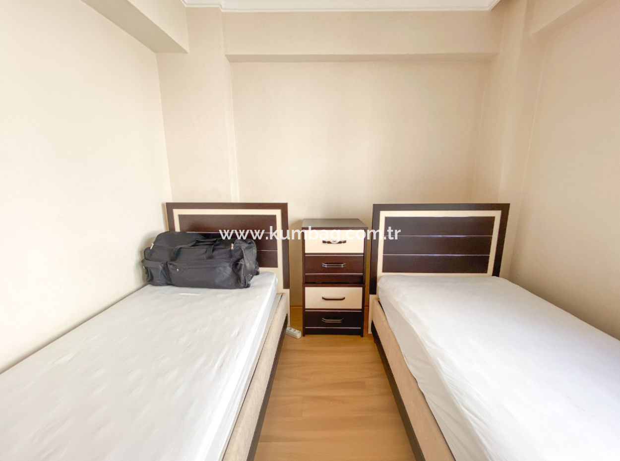 2 1 Wohnung Zum Verkauf In Kumbag, Ganz In Der Nähe Des Meeres