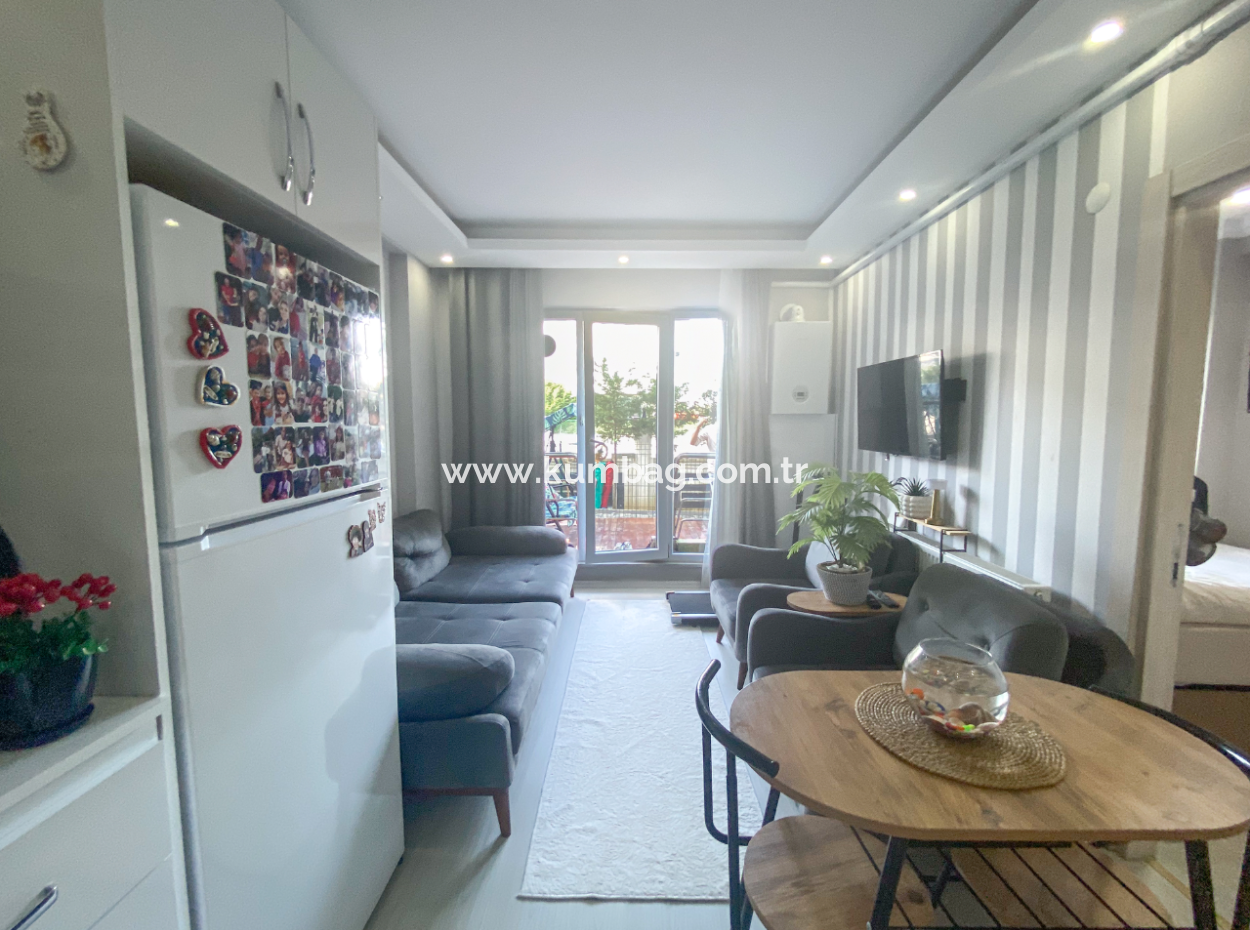 1 1 Wohnung Zu Vermieten Mit Garten Auf Einem Grundstück Mit Pool In Kumbağ