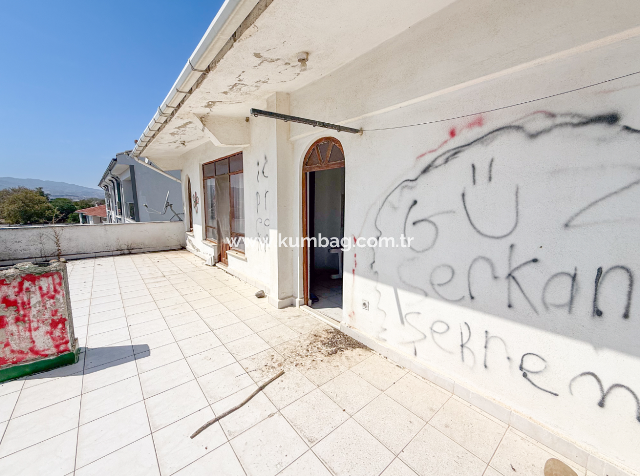 4 1 Triplex Villa Zum Verkauf Mit Grosser Terrasse Mit Meerblick In Kumbağ