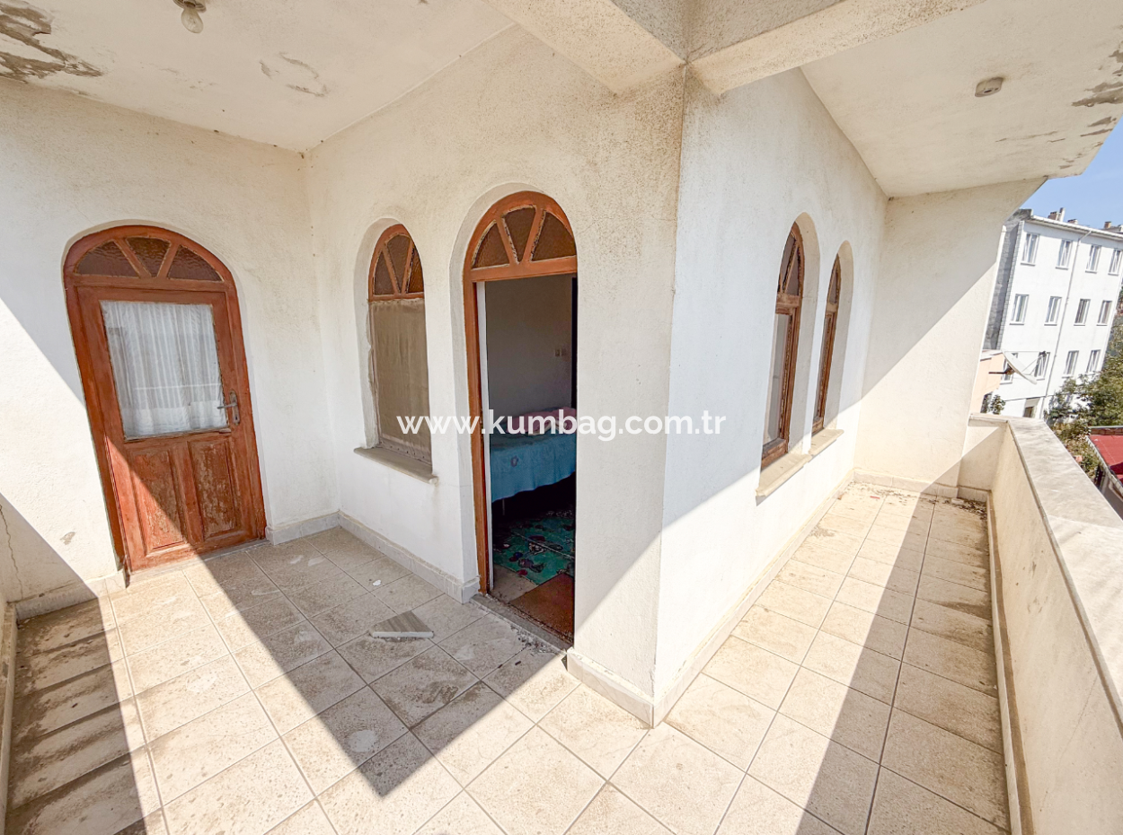 4 1 Triplex Villa Zum Verkauf Mit Grosser Terrasse Mit Meerblick In Kumbağ