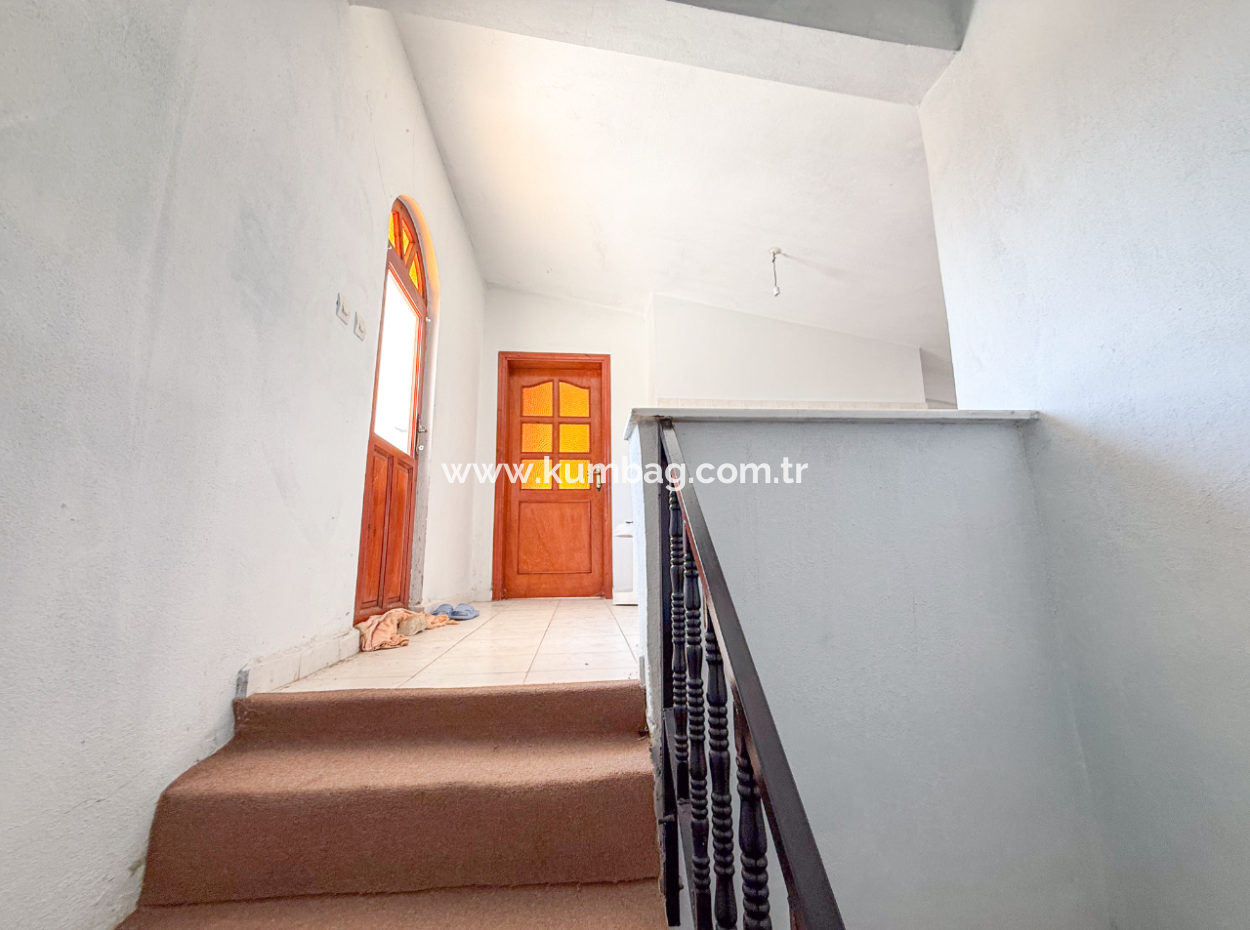 4 1 Triplex Villa Zum Verkauf Mit Grosser Terrasse Mit Meerblick In Kumbağ