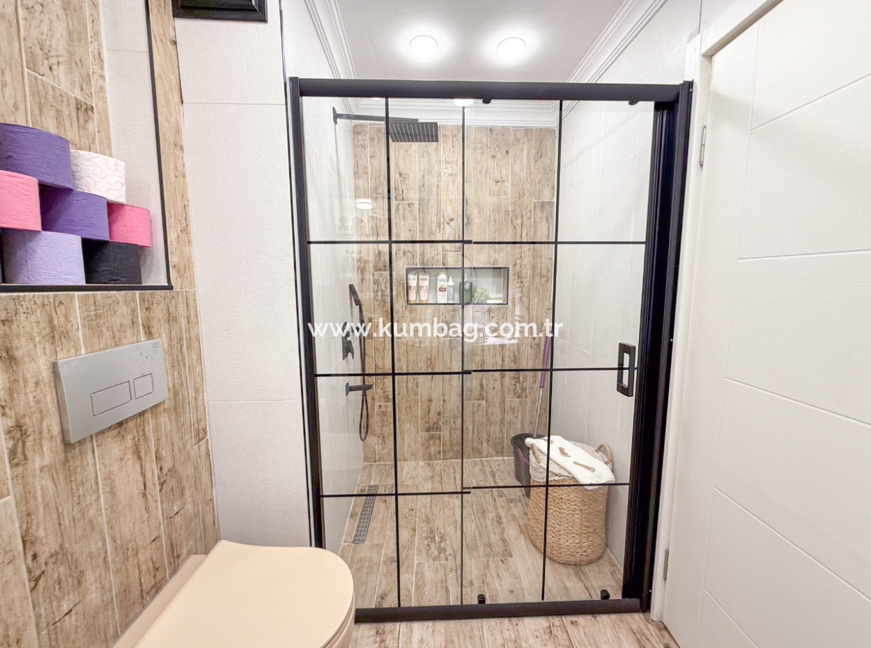 Speziell Gestaltete Möblierte Wohnung Zum Verkauf In Kumbağ Mit Meerblick