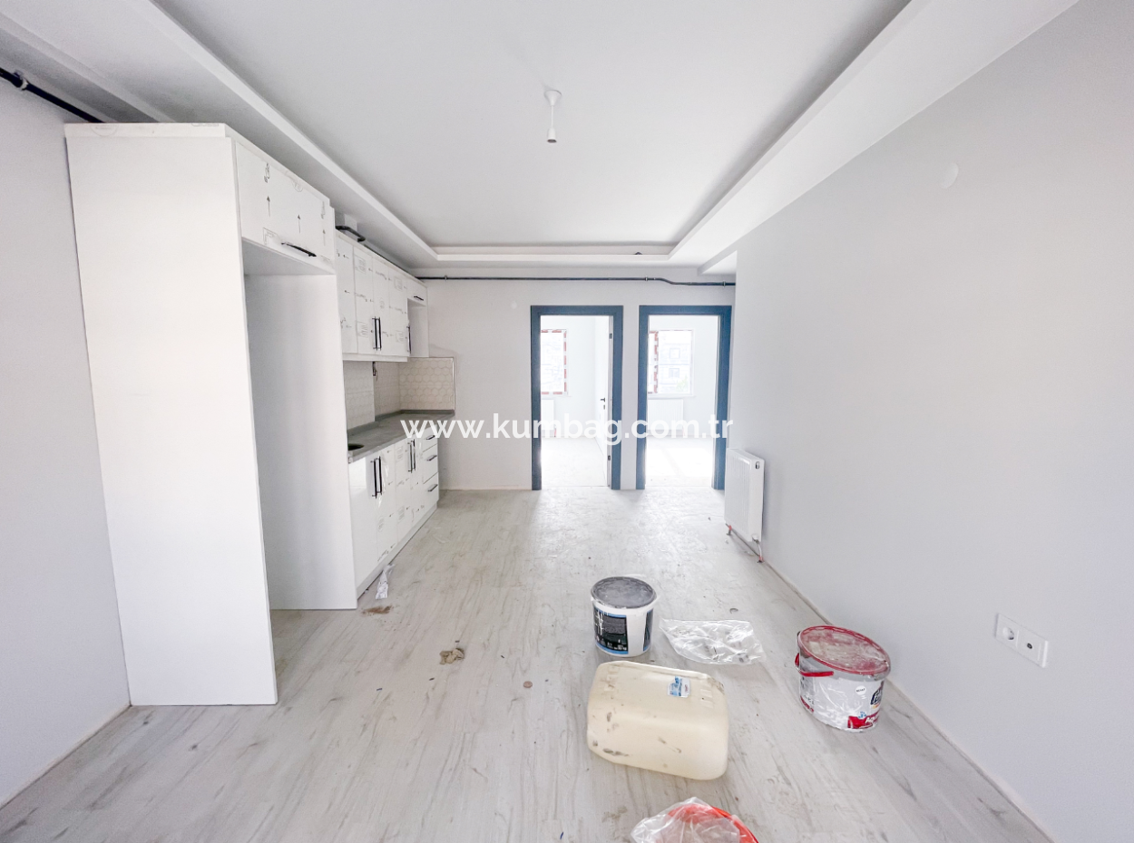 2 1 Wohnungen Zum Verkauf In Einem Neubau In Kumbağ Mit Geräumigkeit Und In Der Nähe Des Meeres