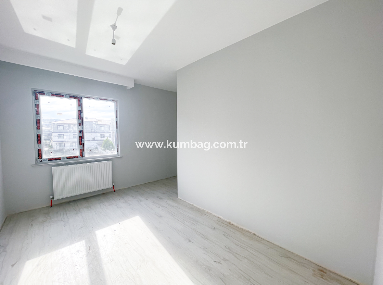 2 1 Wohnungen Zum Verkauf In Einem Neubau In Kumbağ Mit Geräumigkeit Und In Der Nähe Des Meeres