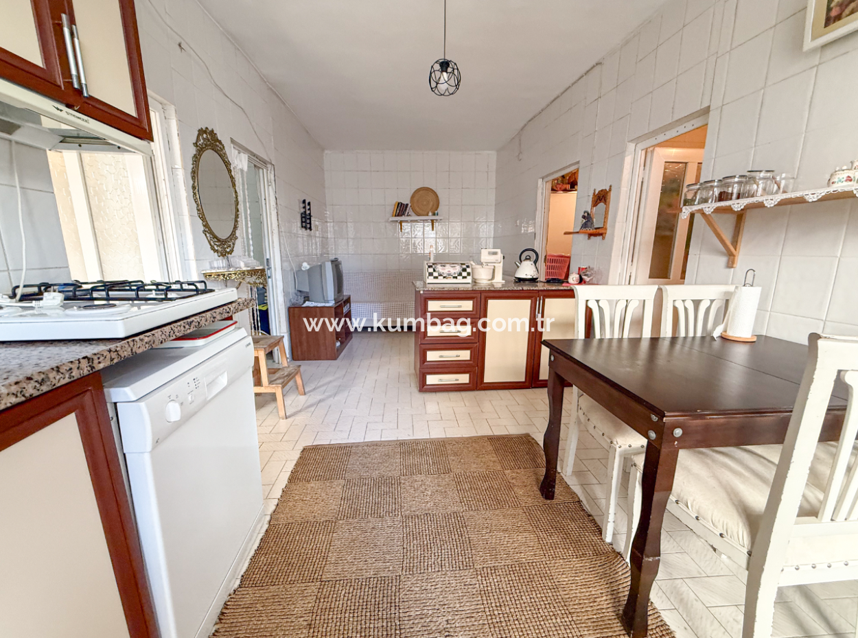 3 1 Wohnung Zum Verkauf Sehr Gross Mit Doppelgarten In Der Kumbağ Marktstrasse 