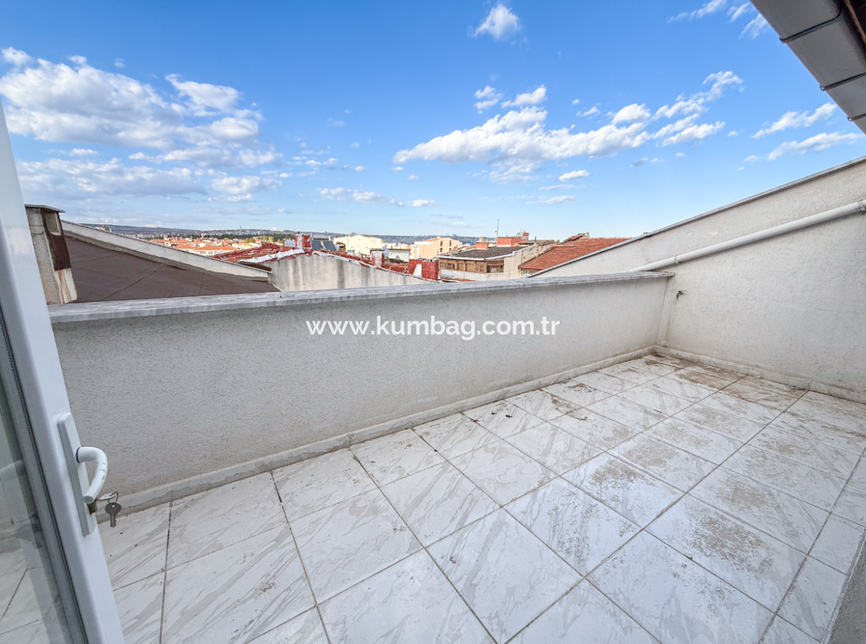 Doppelterrasse Duplex Mit Meerblick Zu Vermieten In Altinova 3 1