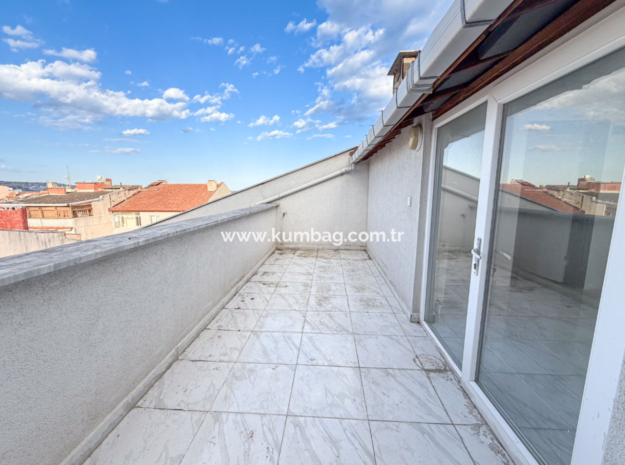 Doppelterrasse Duplex Mit Meerblick Zu Vermieten In Altinova 3 1