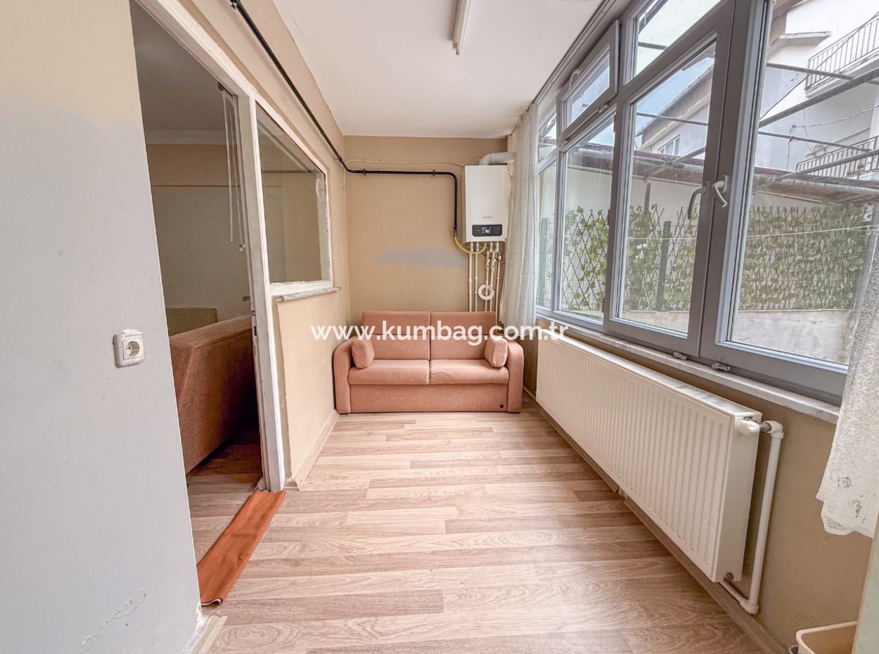 Voll Möblierte Wohnung Zum Verkauf 1 1 Mit Garten In Zentraler Lage Von Kumbağ