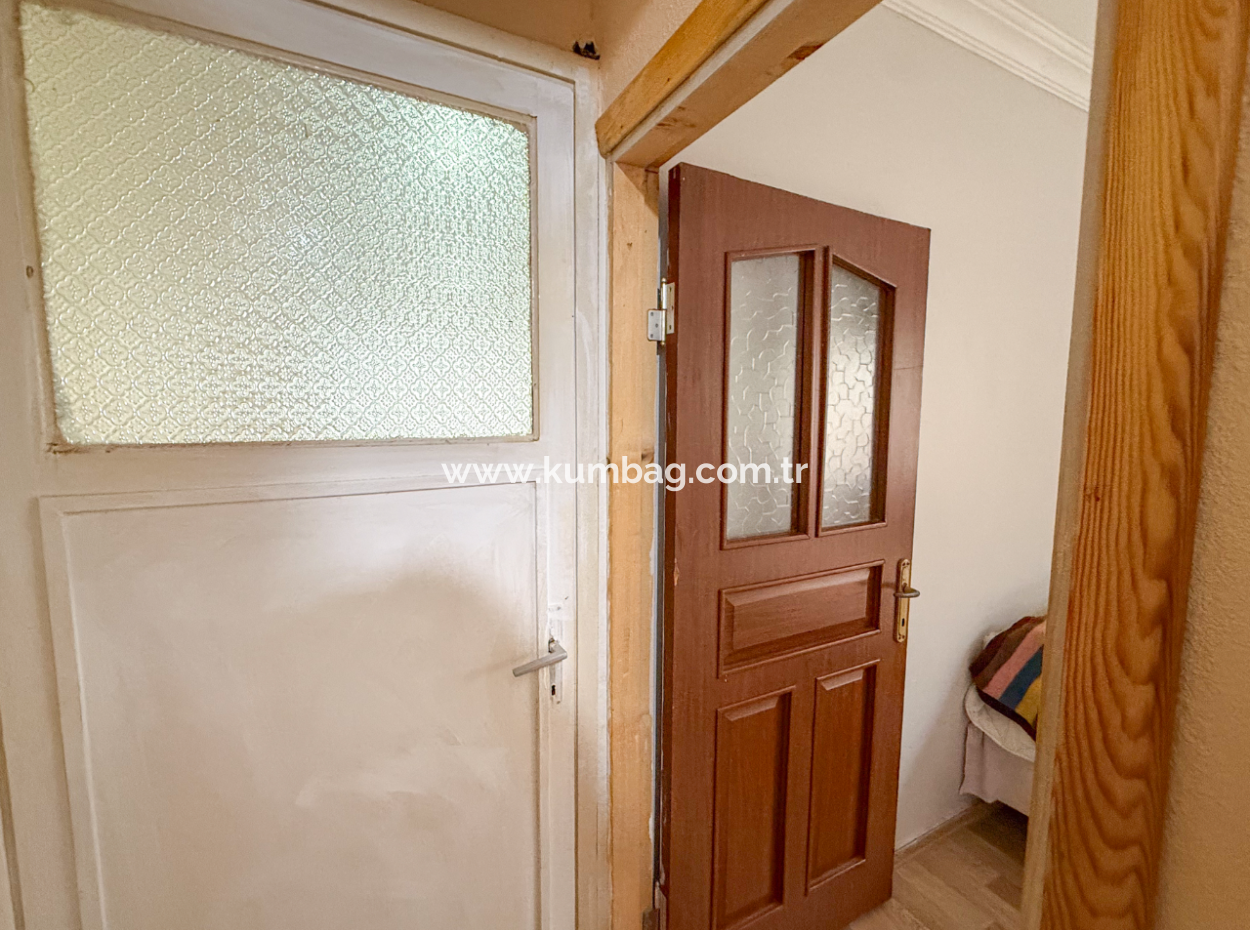 Voll Möblierte Wohnung Zum Verkauf 1 1 Mit Garten In Zentraler Lage Von Kumbağ