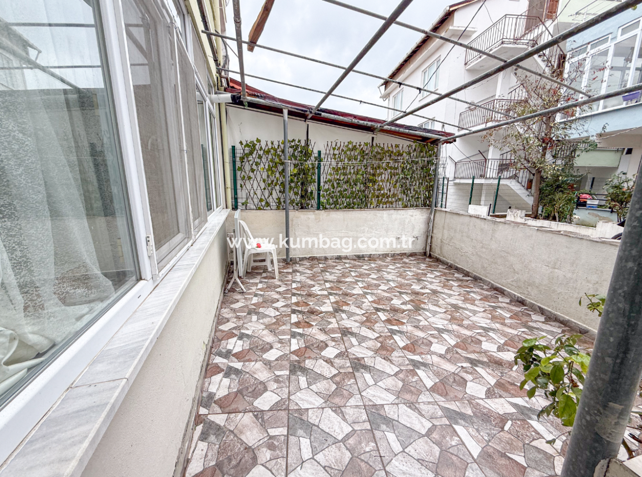 Voll Möblierte Wohnung Zum Verkauf 1 1 Mit Garten In Zentraler Lage Von Kumbağ