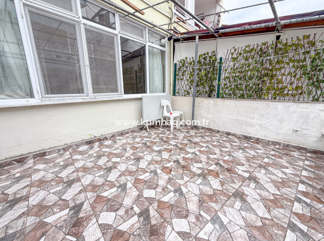 Voll Möblierte Wohnung Zum Verkauf 1 1 Mit Garten In Zentraler Lage Von Kumbağ