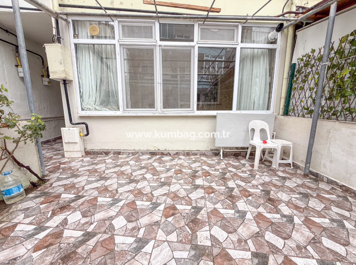 Voll Möblierte Wohnung Zum Verkauf 1 1 Mit Garten In Zentraler Lage Von Kumbağ