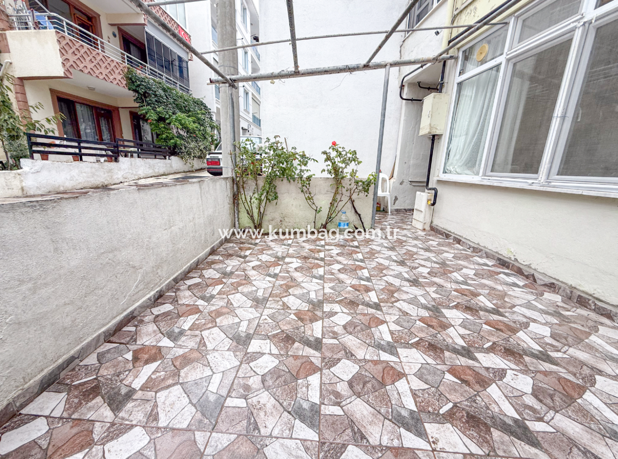 Voll Möblierte Wohnung Zum Verkauf 1 1 Mit Garten In Zentraler Lage Von Kumbağ