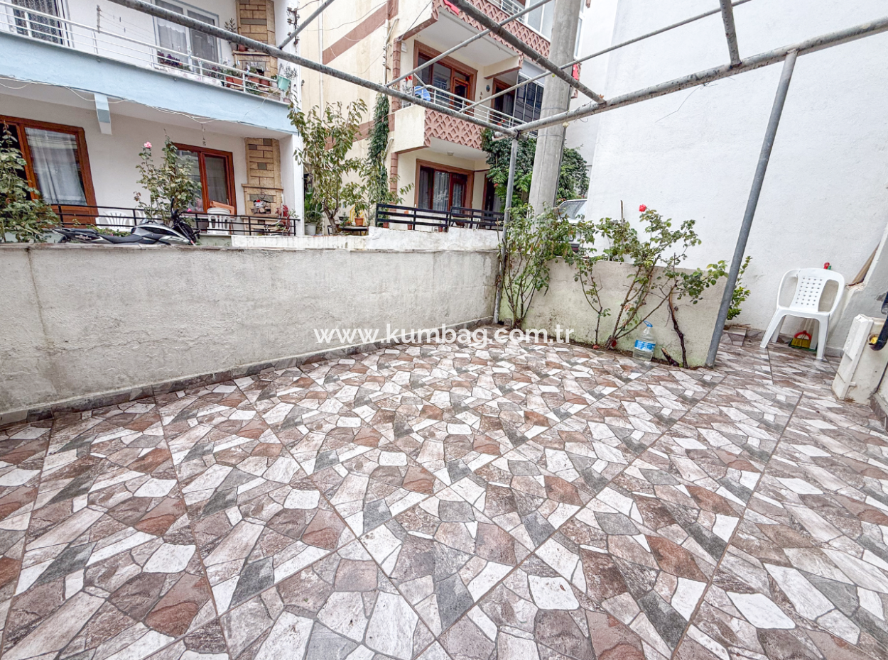 Voll Möblierte Wohnung Zum Verkauf 1 1 Mit Garten In Zentraler Lage Von Kumbağ
