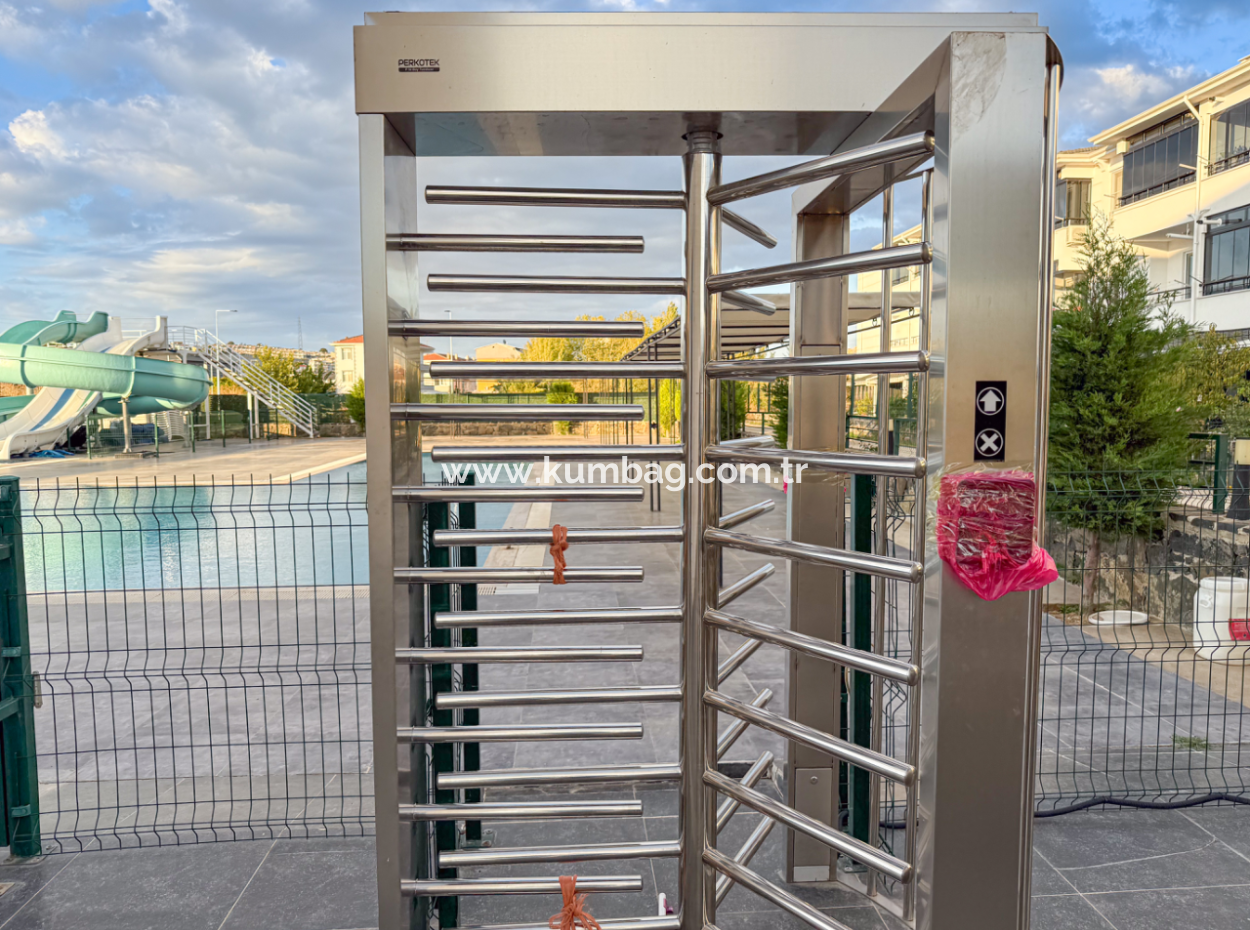 Möbliert 1 1 Wohnung Zum Verkauf In Der Nähe Des Meeres Mit Aquapark Und Pool