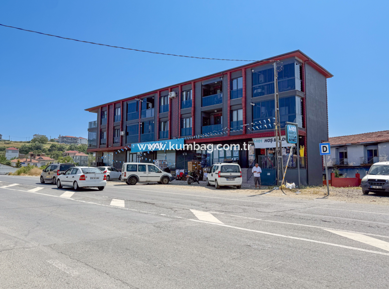 Bereit Für Grosse Belegung Auf Der Strasse In Kumbağ, Null Zu Vermieten 2 1