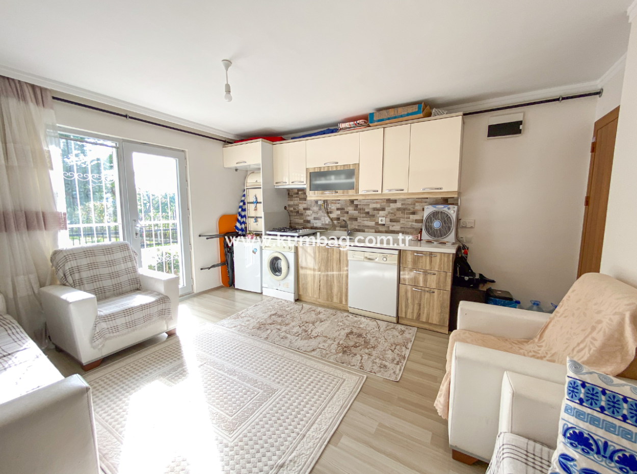 Iskanli Bahçe Etage 1 1 Wohnung Auf Der Meerseite Der Strasse In Kumbağ