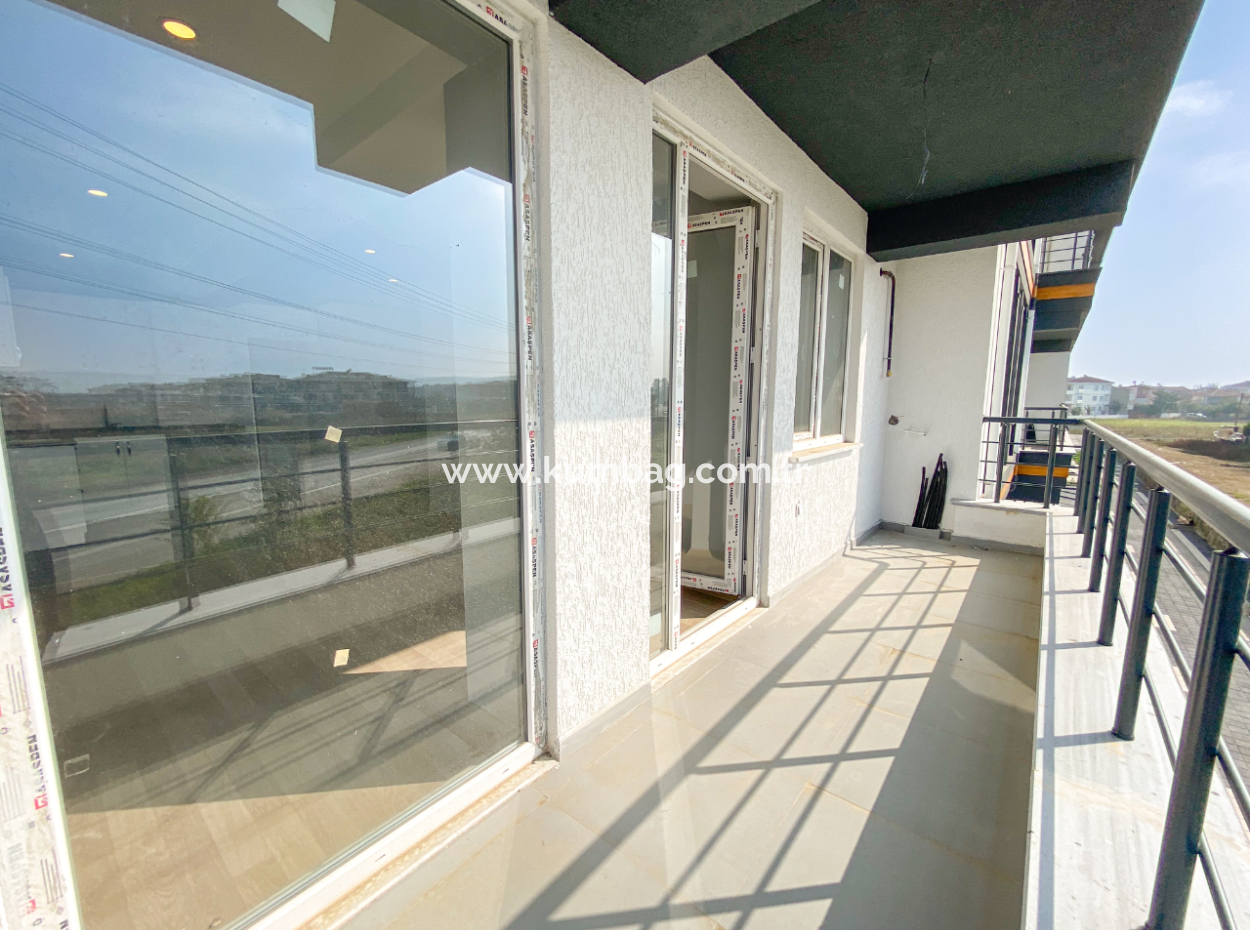 Luxus 2 1 Wohnungen Zum Verkauf In Kumbag Sea Side Komplex Mit Pool