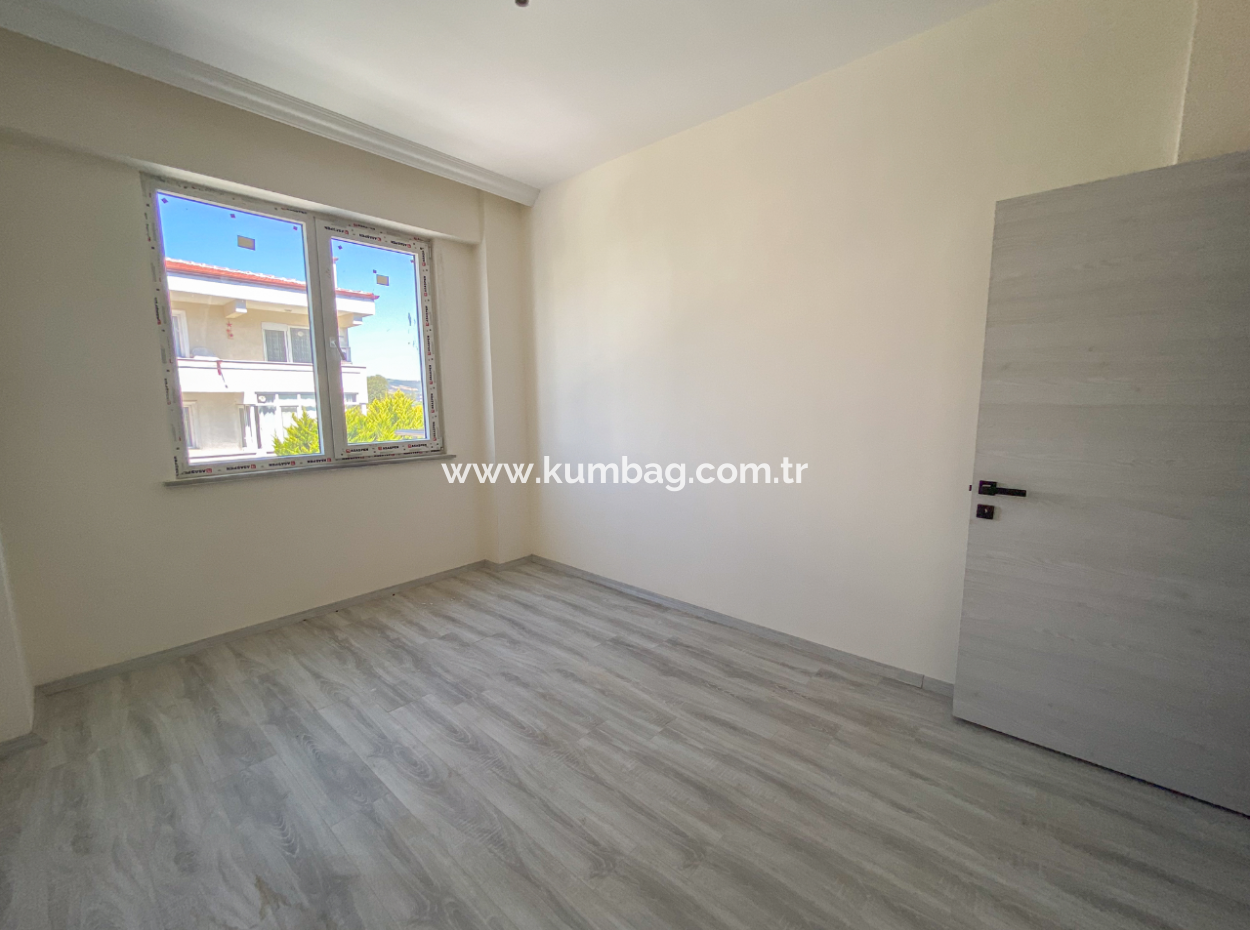 Geräumige Neue 2 1 Wohnung Zum Verkauf Mit Eigenem Bad In Kumbağ