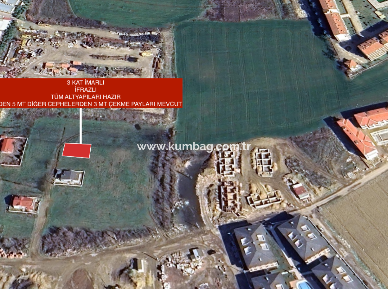 248 Quadratmeter 3-Stöckiges Grundstück Zum Verkauf In Kumbağ