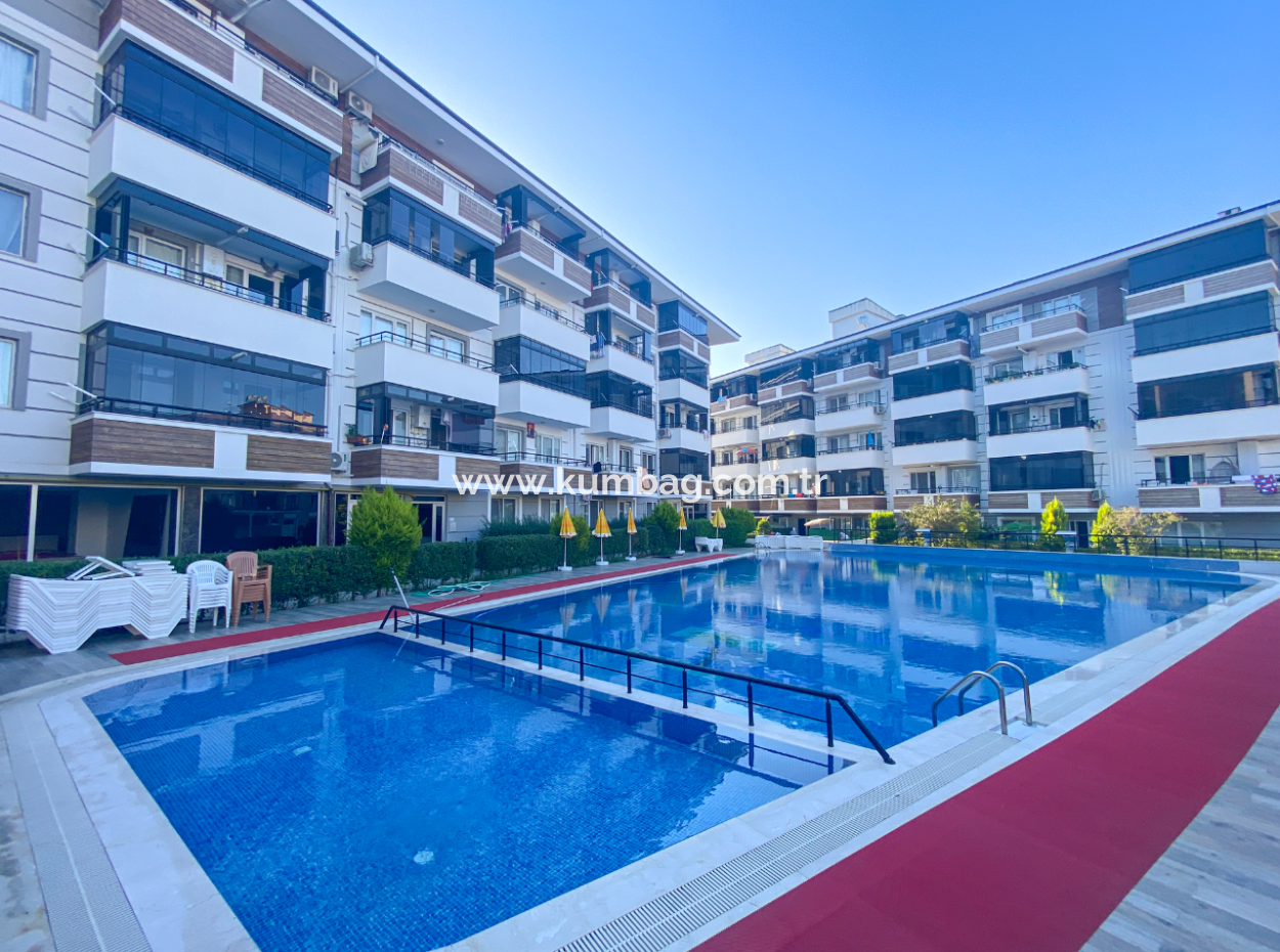 11-Wohnung Zum Verkauf Mit Belegung Auf Einem Zentral Gelegenen Gelände Mit Pool In Kumbağ