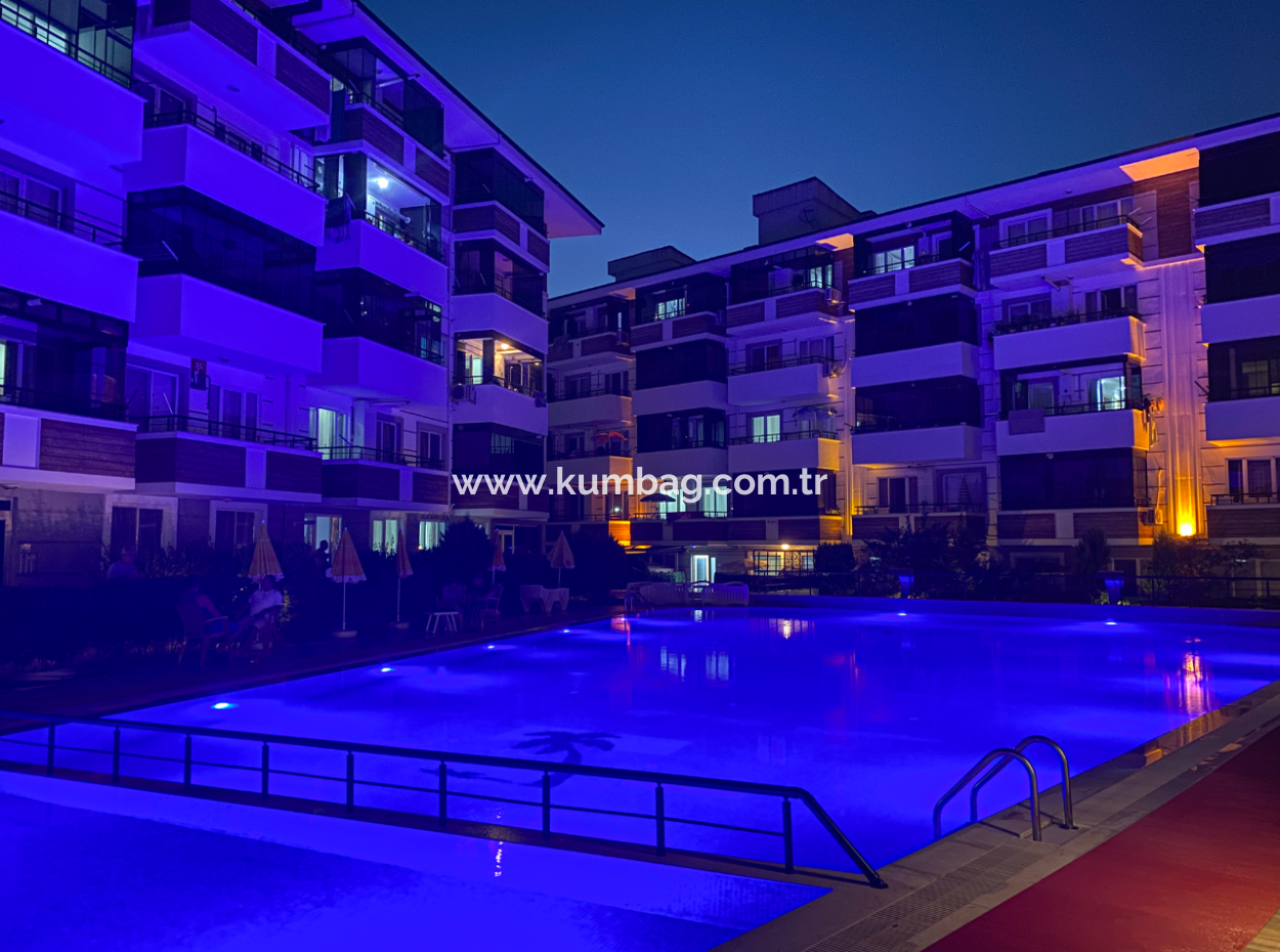 11-Wohnung Zum Verkauf Mit Belegung Auf Einem Zentral Gelegenen Gelände Mit Pool In Kumbağ