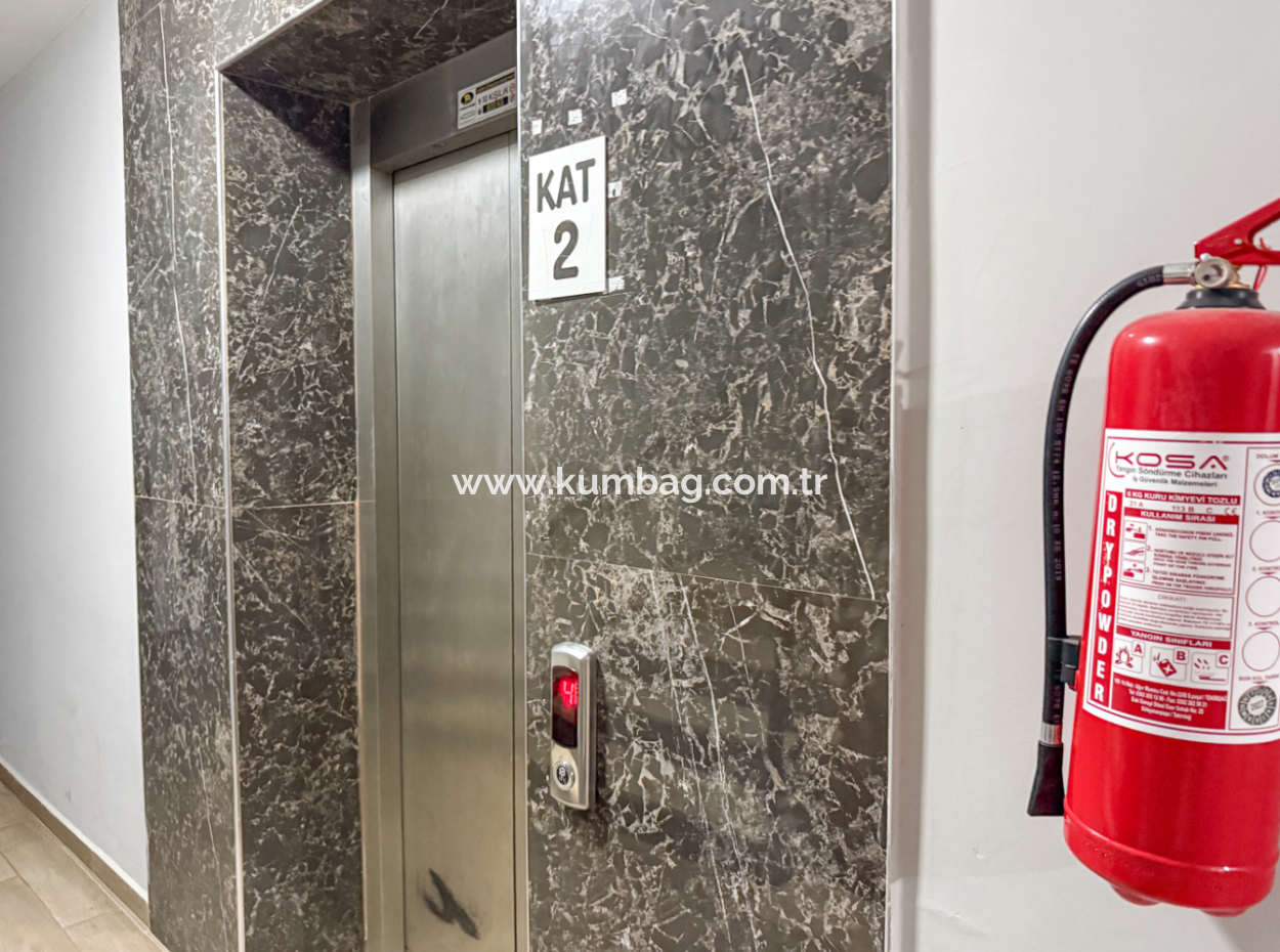 11-Wohnung Zum Verkauf Mit Belegung Auf Einem Zentral Gelegenen Gelände Mit Pool In Kumbağ