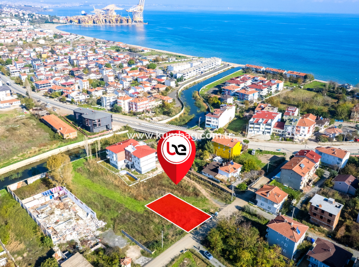 4-Stöckiges Wohngrundstück Zum Verkauf In Kumbağ