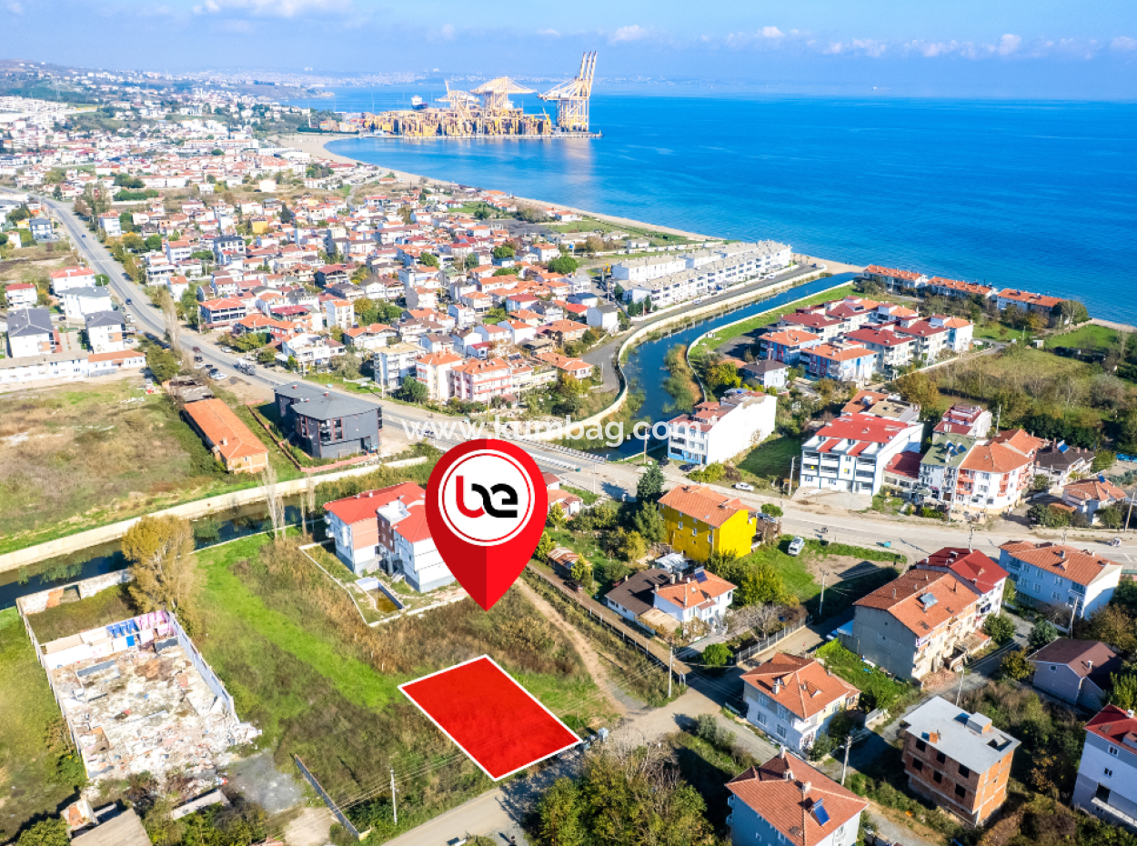 4-Stöckiges Wohngrundstück Zum Verkauf In Kumbağ