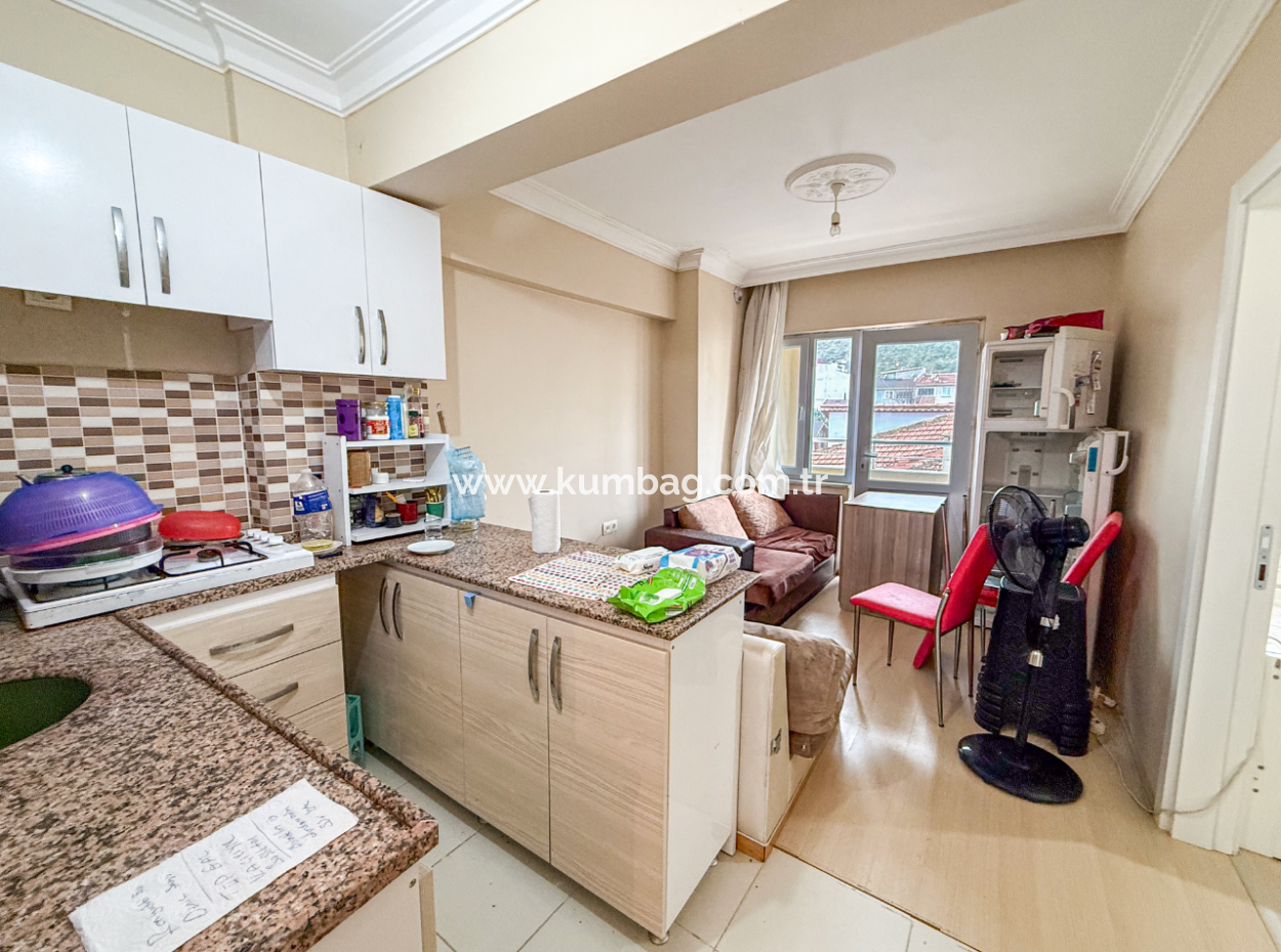 3 1 Duplex Zum Verkauf Mit Terrasse Und Doppelbalkon Im Zentrum Von Kumbağ